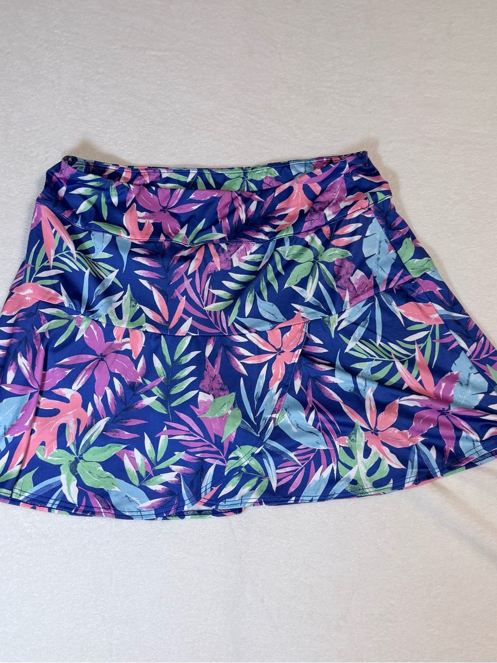 Emerald 18 Blue Tropical Print Sport Skort- Size L - EUC